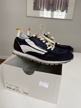 ONCEPT NYC Men's Navy & White Trail-Style Sneakers